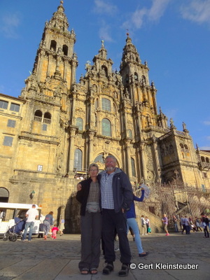Andrea und ich vor der Kathedrale