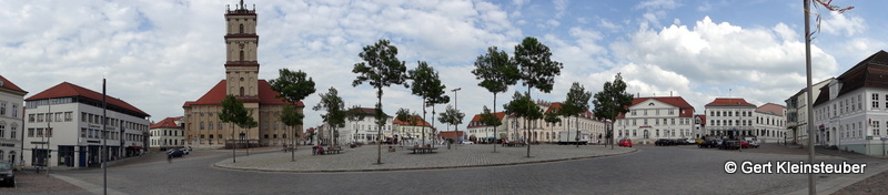 Panorama des Marktplatzes von Neustrelitz
